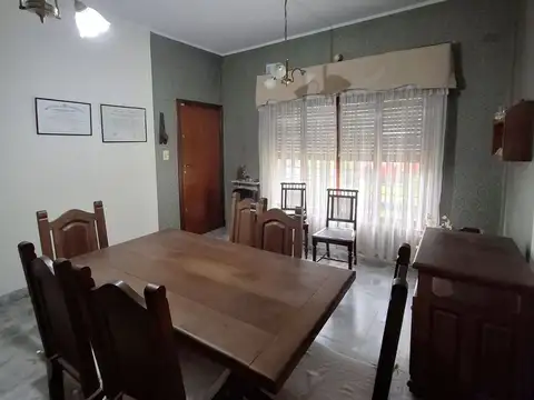Casa en Venta en Rafael Calzada, USD 120.000