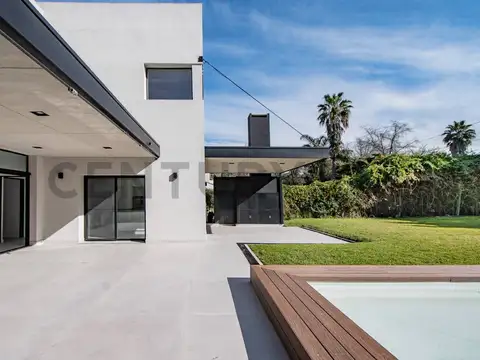 CASA PREMIUM con pileta - Villa Pacheco