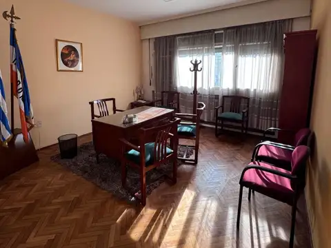 Avenida 18 de Julio 1516, Montevideo Departamento de Montevideo, 100