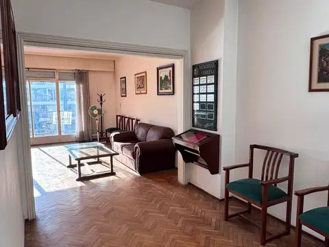 Venta Apartamento 3 Dormitorios sobre 18 de Julio