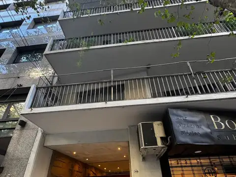 av. Pueyrredon 2400, Piso 1