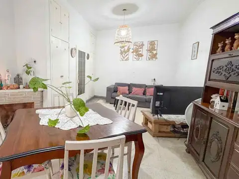 CASA 3 AMB + LOCAL EN VENTA EN AVELLANEDA