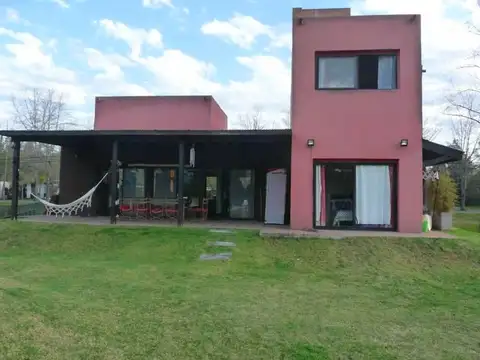 Casa en Venta - CUBE Barrio Privado Náutico