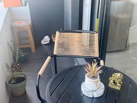 VENTA monoambiente balcon con cochera - La Lucila