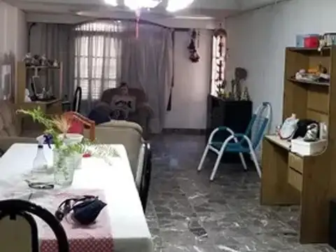 Casa en Venta en Lanús Oeste, USD 125.000