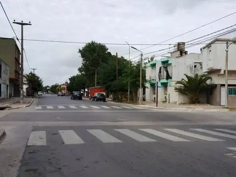 Calle 12 300, Piso 2