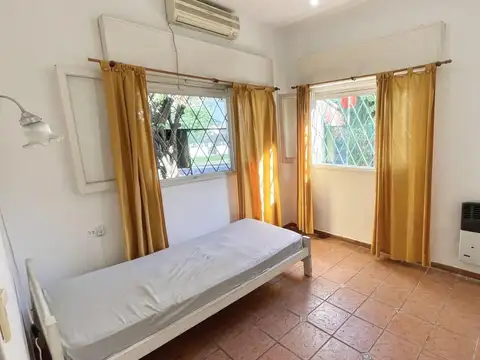 Casa americana 3 ambientes en muy buena ubicación.