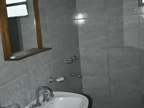 Depto Tipo Casa en Venta 60 años