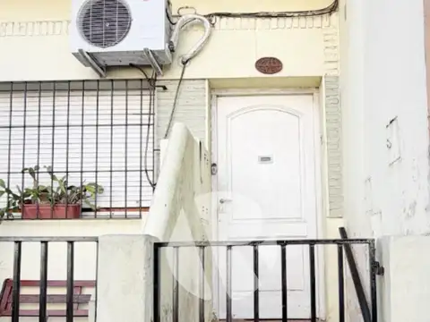 Depto Tipo Casa en Venta de 2 ambientes