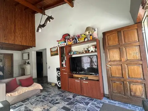 CASA 5 ANB EN AVELLANED C/QUINCHO APTO CRÉDITO