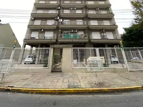 Valentín Gomez 4600