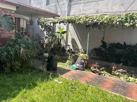 AV BARTOLOME MITRE 5300