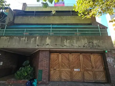 EXCELENTE SEMIPISO 4 AMB CON COCHERA Y BAULERA!