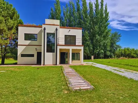 Casa en Venta en Los Girasoles De Lujan, USD 200.000