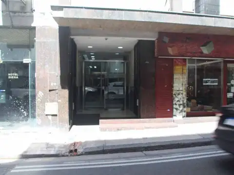 Presidente Juan Domingo Peron 1500 , Piso 1