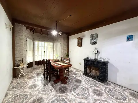 Casa en Venta en Rafael Calzada, USD 110.000