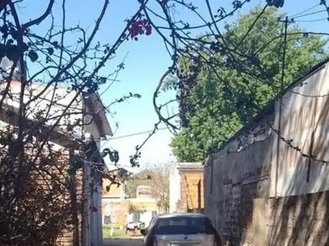 Casa en Venta en Castelar Sur, USD 62.000