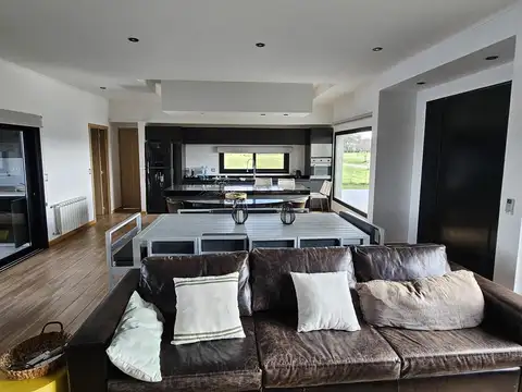 Casa en Venta en Estancia Villa Maria, USD 490.000