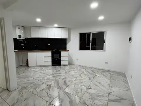 Departamento en Alquiler en San Andres, $ 600.000