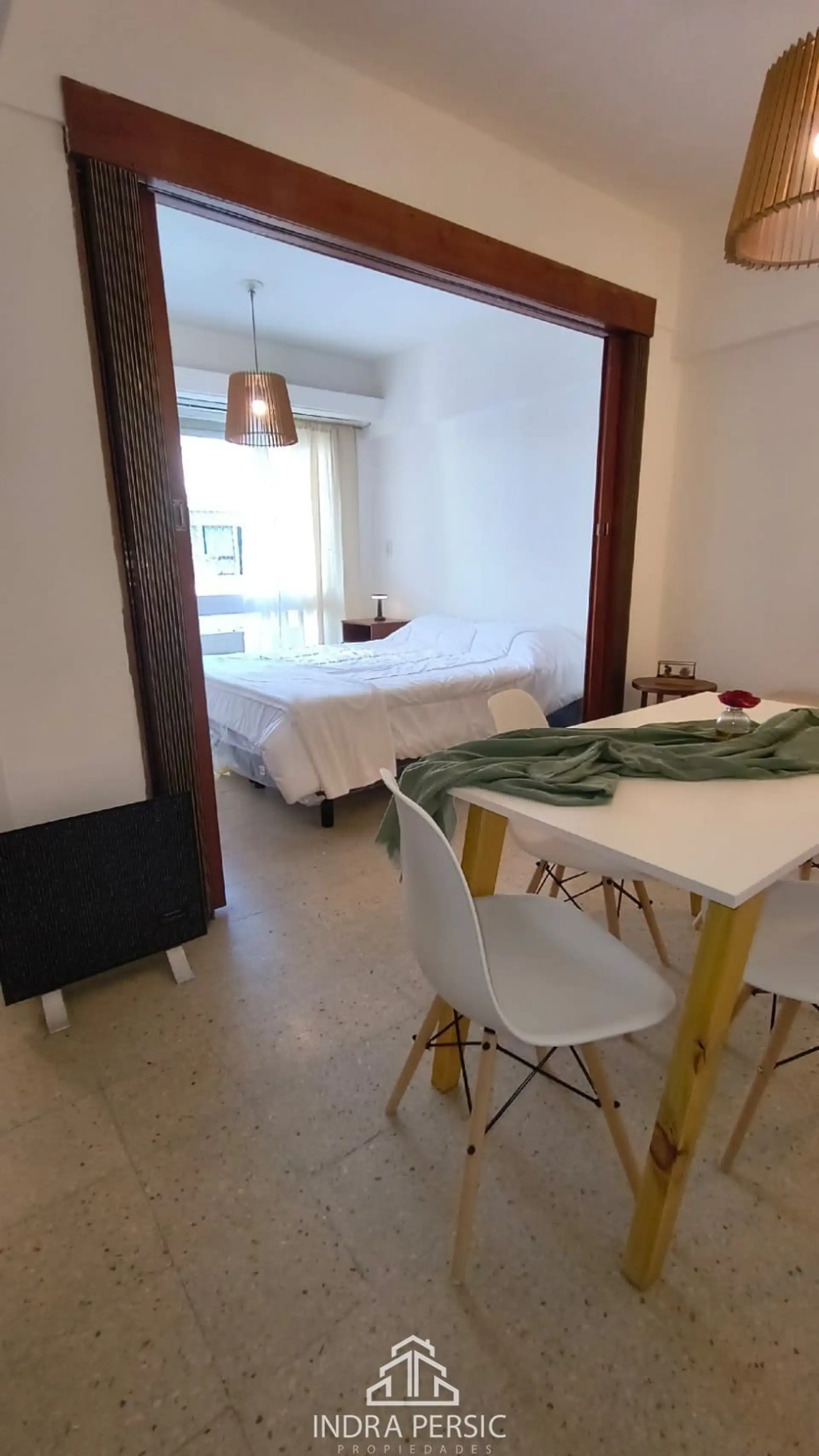 Departamento 1 amb con balcón en Zona Guemes