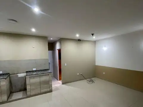 Casa en Alquiler con 1 cochera