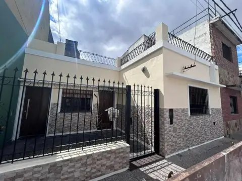 Campbell 800, dos dormitorios + comodin, patio seco.