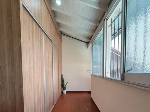 Depto Tipo Casa en Venta con 1 cocheras