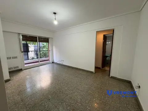 Alquiler de departamento 2 ambientes con balcón al frente en el barrio de Congrerso!