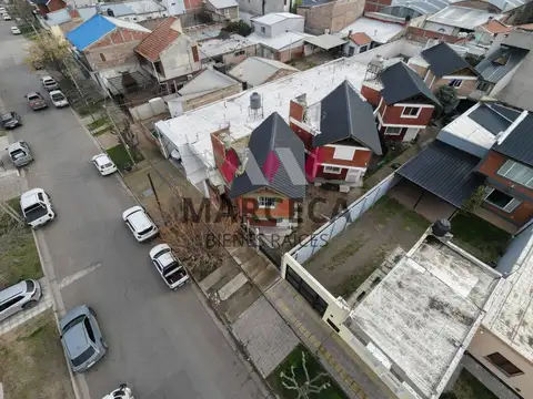 VENTA DUPLEX DOS DORMITORIOS CON ESPACIO GUARDA COCHE EN BARRIO CUMELEN