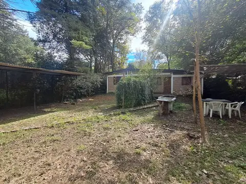 2 casas a ½ cuadra del río