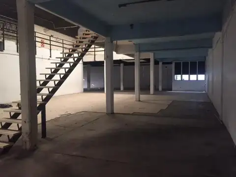 Galpon en Alquiler en Lanús Oeste, $ 2.500.000