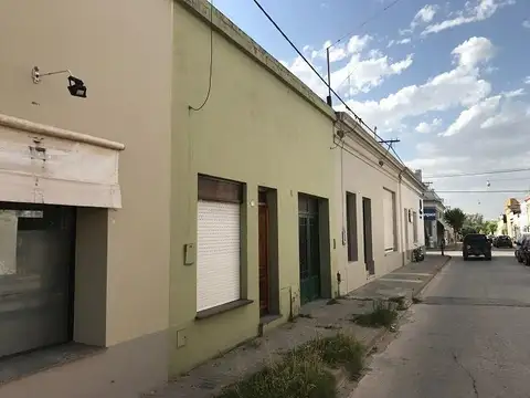 Areco - Venta casa 4 amb CASCO HISTORICO - Apto local-oficinas