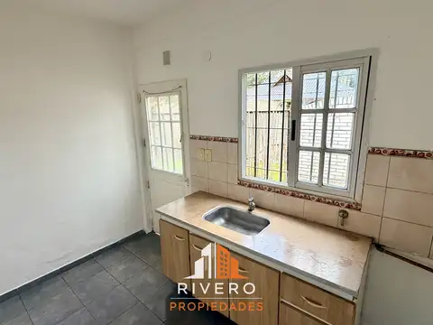 Depto Tipo Casa 3 ambientes con 2 baños