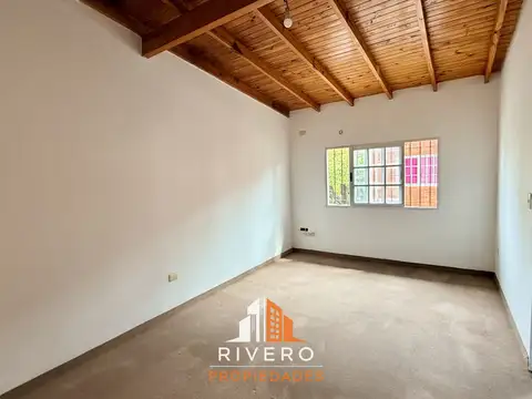 Depto Tipo Casa en Alquiler con 1 cocheras