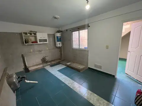 Alquiler Casa 3 ½ ambientes con garage y patio - Barrio Vicente López