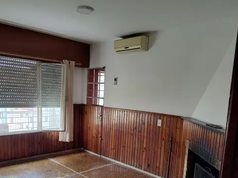 Casa en Venta con 4 cocheras