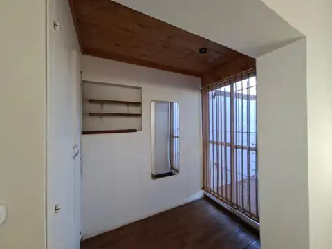 Depto Tipo Casa 2 ambientes con 1 baño