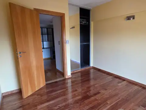 Departamento en Venta con 2 cocheras
