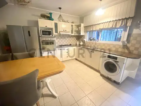 VENTA DÚPLEX 4 AMBIENTES PADUA NORTE - COCHERA Y JARDÍN