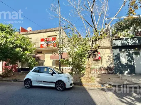 197m2 Casa sobre lote propio en Parque Chas – Gran potencial de reciclaje y desarrollo.