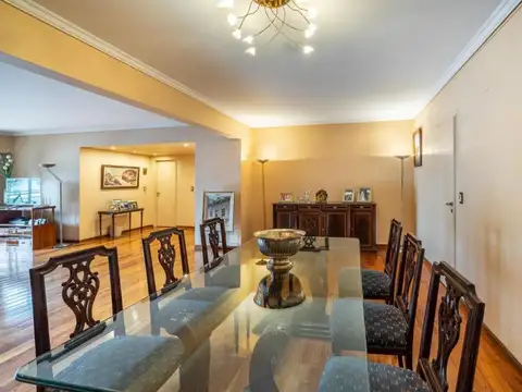 Departamento 6 ambientes con 4 baños