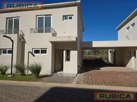 Casa en ALQUILER  -  CHIC Village Pilar