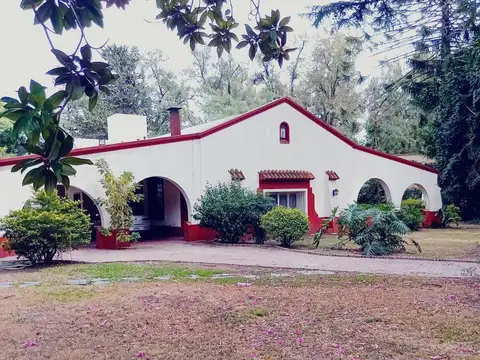 Casa de categoria en Parque Leloir