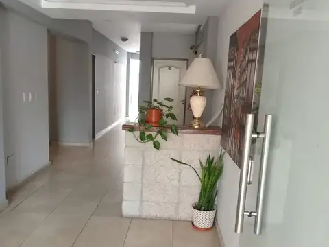 J T Pizzurno 200, Piso 2