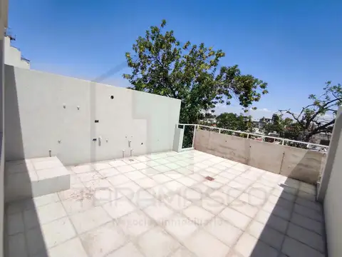 VENTA PH 2 AMB AL FRENTE C/BALCON Y TERRAZA VILLA SANTA RITA