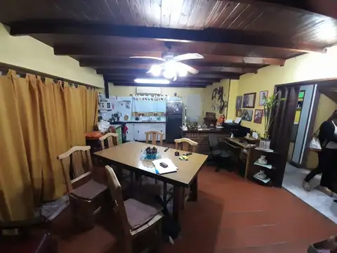 Casa en Venta en Luis Guillon, USD 100.000
