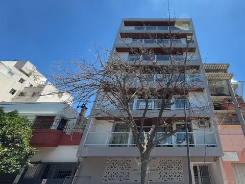 Venta departamento un dormitorio con balcon en Cofico
