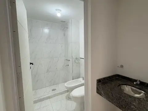 Venta departamento un dormitorio con balcon en Cofico