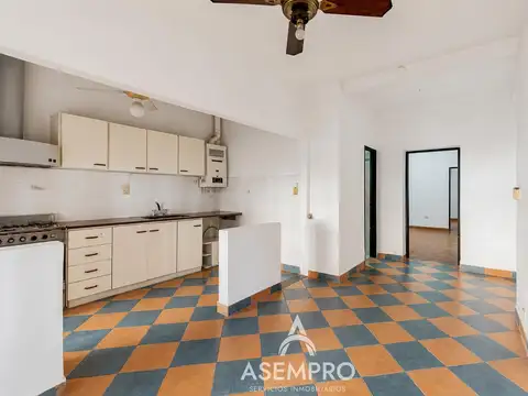 Depto Tipo Casa en Venta 50 años