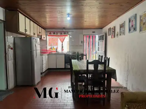 Casa 4 ambientes con 1 baño